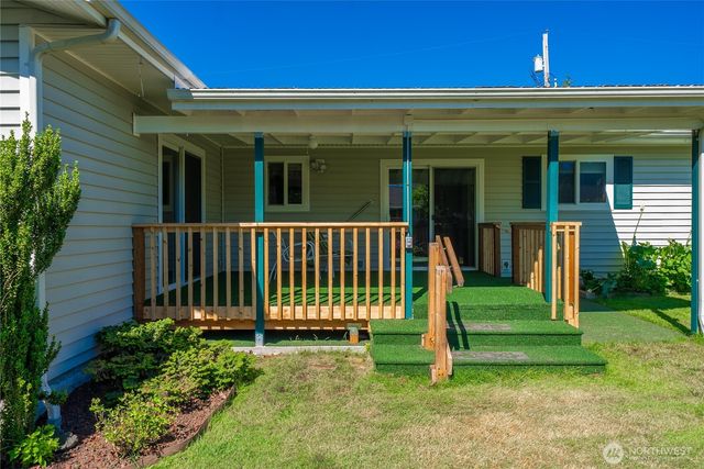 3008 Crane Avenue, Bremerton, WA 98310