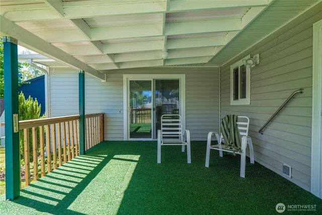 3008 Crane Avenue, Bremerton, WA 98310