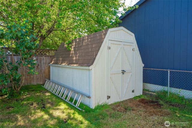 3008 Crane Avenue, Bremerton, WA 98310