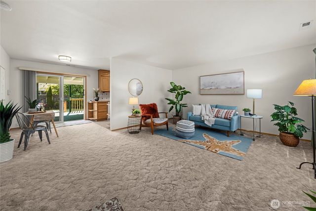 3008 Crane Avenue, Bremerton, WA 98310