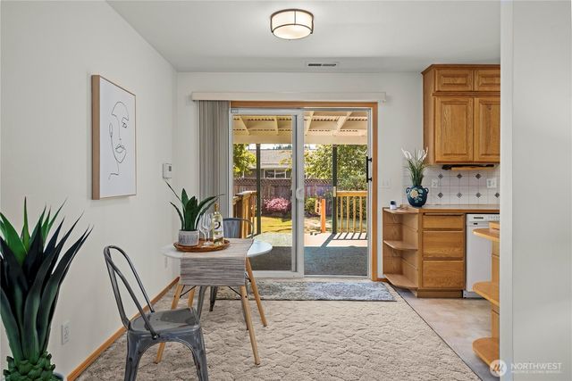 3008 Crane Avenue, Bremerton, WA 98310