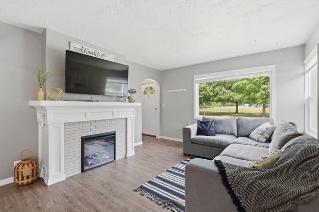 303 W Queen Ave, Spokane, WA 99205