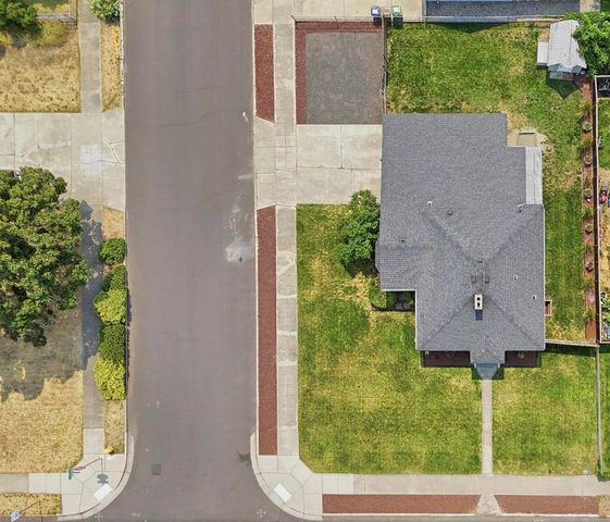 303 W Queen Ave, Spokane, WA 99205