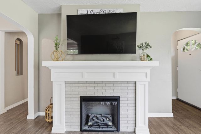 303 W Queen Ave, Spokane, WA 99205