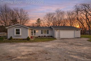 7557 Chilson Road, Hamburg Township, MI 48169