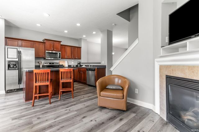 411 Abbey Street, South Bend, IN 46637
