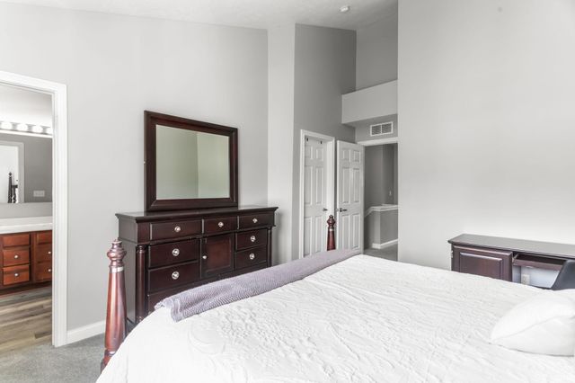 411 Abbey Street, South Bend, IN 46637