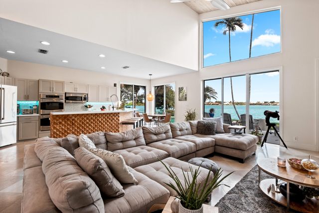 18142 NW 15th Court, Pembroke Pines, FL 33029