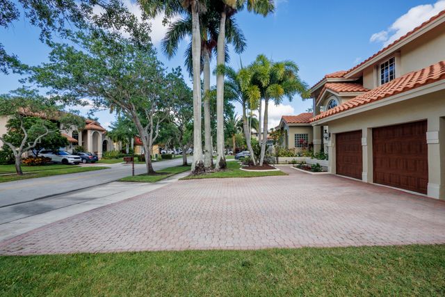 18142 NW 15th Court, Pembroke Pines, FL 33029