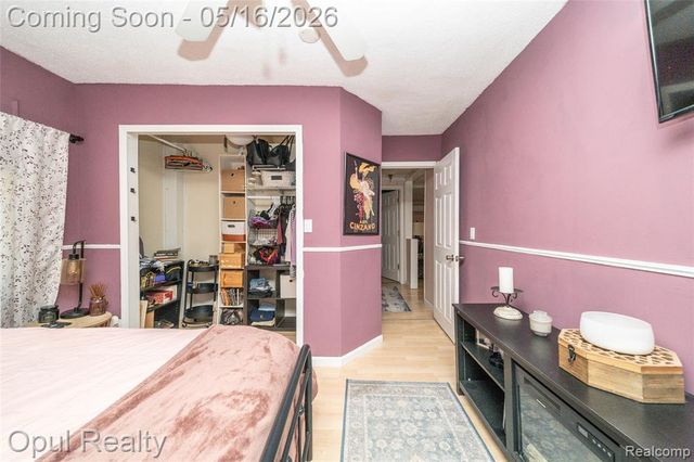 21001 Parker Street, Farmington, MI 48336