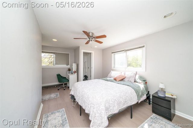 21001 Parker Street, Farmington, MI 48336