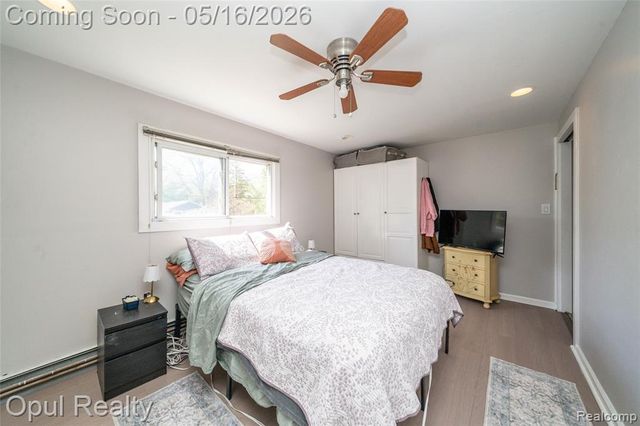 21001 Parker Street, Farmington, MI 48336