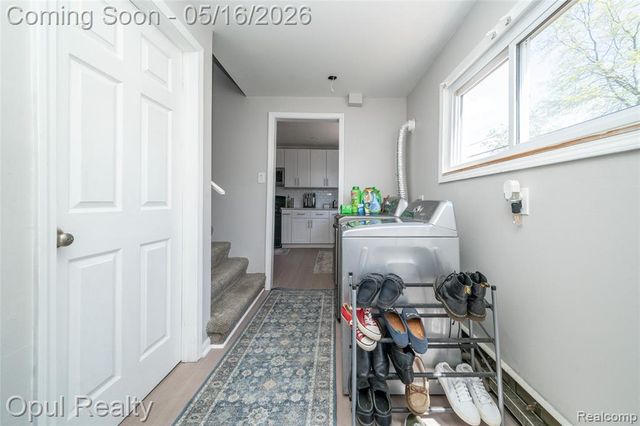 21001 Parker Street, Farmington, MI 48336