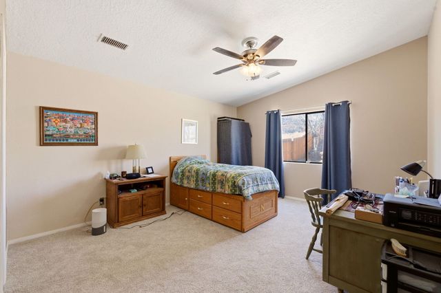 3409 Running Bird Place NW, Albuquerque, NM 87120