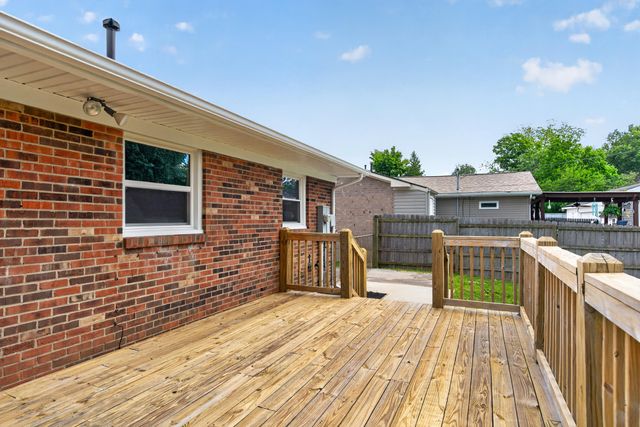 374 Gawaine Drive, Lexington, KY 40517