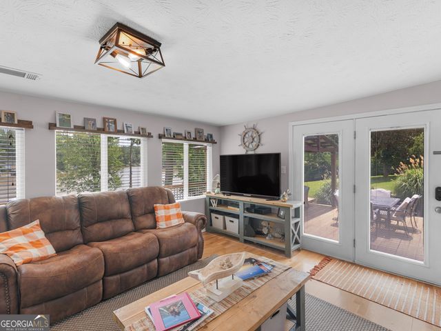 531 Parker Road, Covington, GA 30014