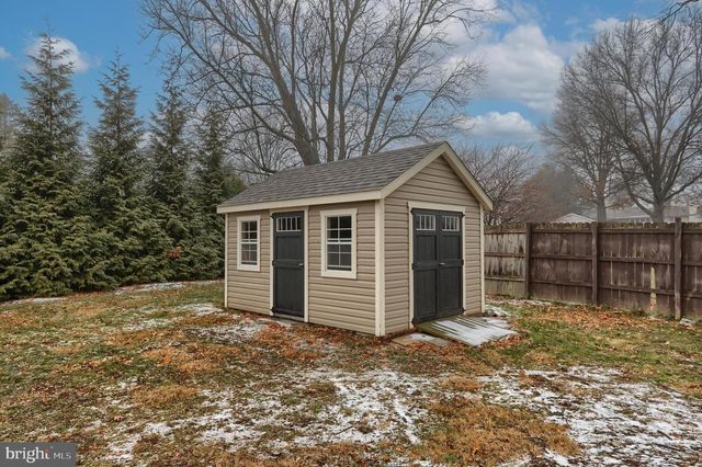 2 WERNI DR, Lebanon, PA 17042