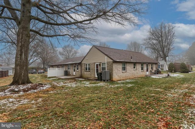 2 WERNI DR, Lebanon, PA 17042