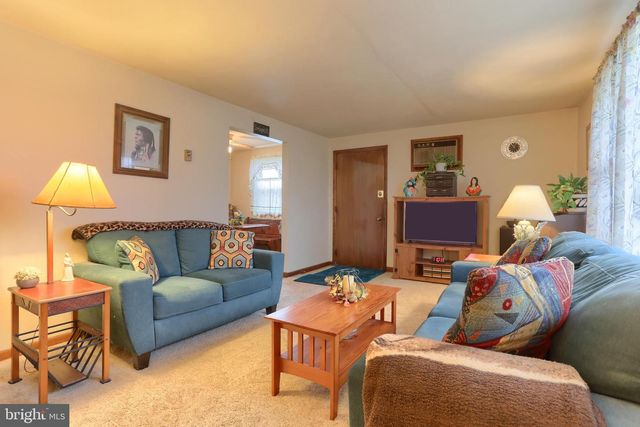 2 WERNI DR, Lebanon, PA 17042