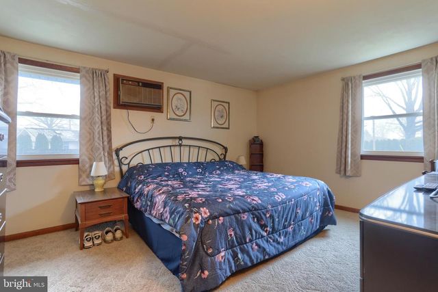 2 WERNI DR, Lebanon, PA 17042