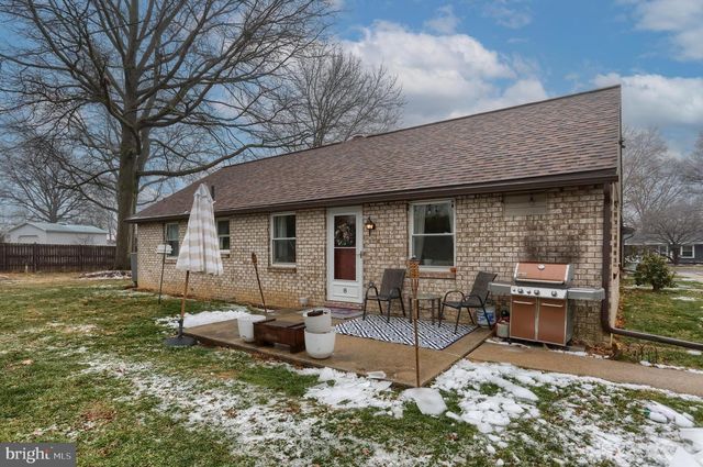 2 WERNI DR, Lebanon, PA 17042