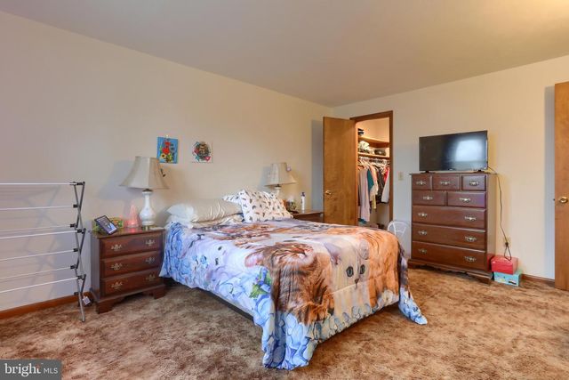 2 WERNI DR, Lebanon, PA 17042