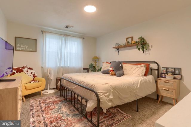 2 WERNI DR, Lebanon, PA 17042