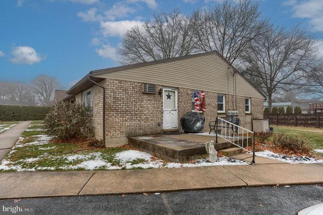 2 WERNI DR, Lebanon, PA 17042