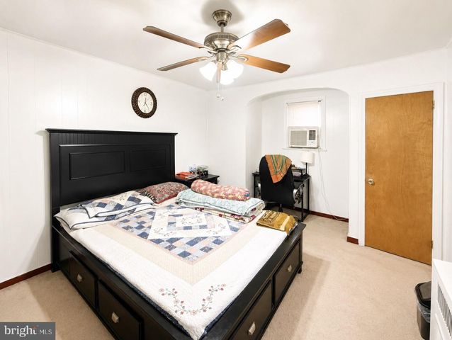 1221 KNORR ST, Philadelphia, PA 19111
