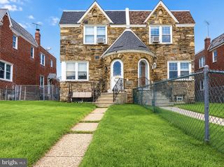 1221 KNORR ST, Philadelphia, PA 19111
