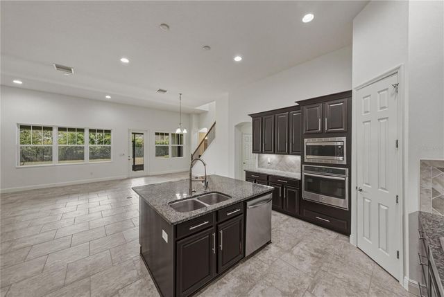 5904 SHELL RIDGE DRIVE, Lithia, FL 33547