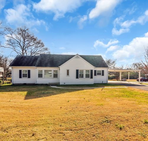 208 Hickory Dr, Shelbyville, TN 37160