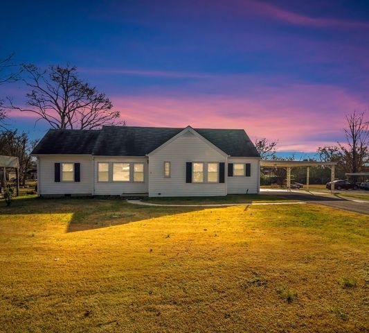 208 Hickory Dr, Shelbyville, TN 37160