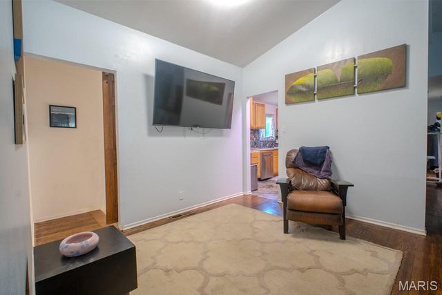 9621 Mesa Drive, St Louis, MO 63132