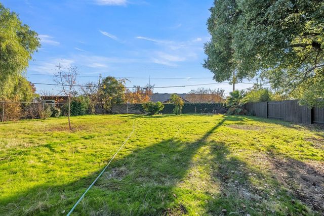 4212 Lyle St, Sacramento, CA 95821