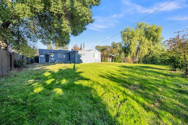 4212 Lyle St, Sacramento, CA 95821