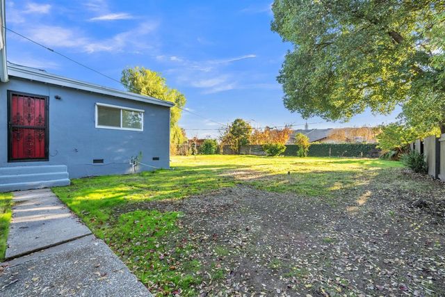 4212 Lyle St, Sacramento, CA 95821