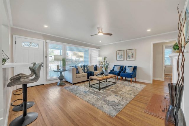 4212 Lyle St, Sacramento, CA 95821