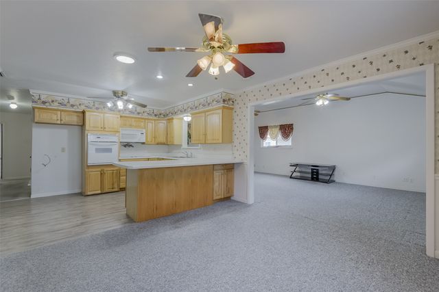 2130 Goerte Drive, Grand Prairie, TX 75051