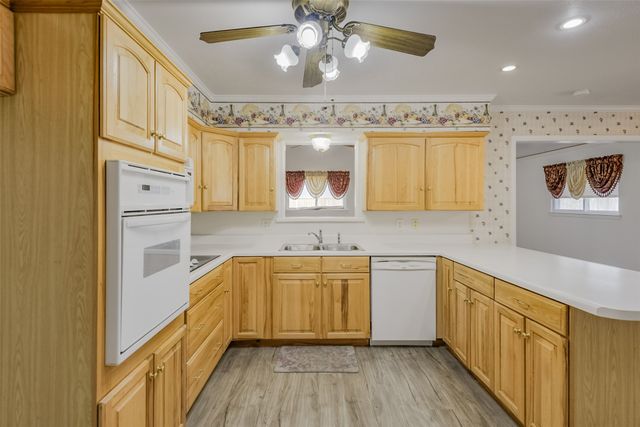 2130 Goerte Drive, Grand Prairie, TX 75051