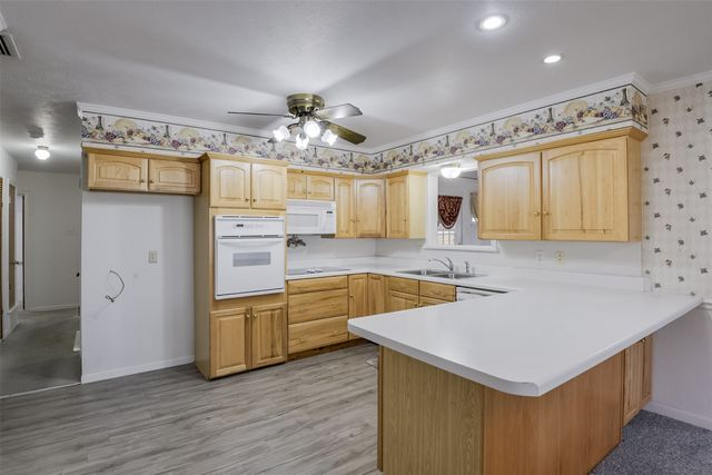 2130 Goerte Drive, Grand Prairie, TX 75051