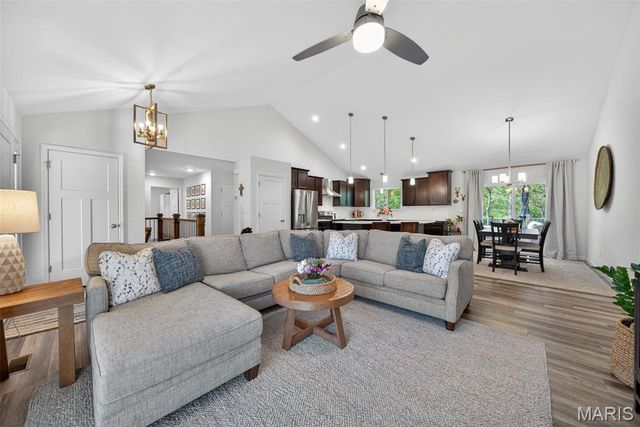 156 Eagle Fork Drive, Moscow Mills, MO 63362