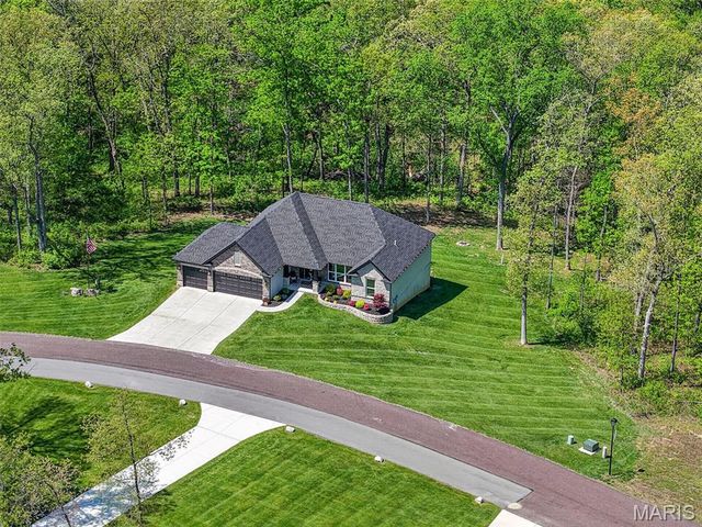 156 Eagle Fork Drive, Moscow Mills, MO 63362