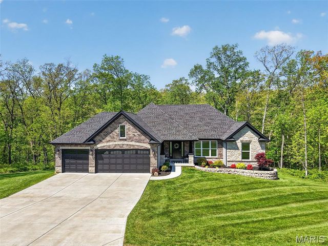 156 Eagle Fork Drive, Moscow Mills, MO 63362