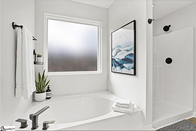 102 Millbrook Circle, Taylors, SC 29687