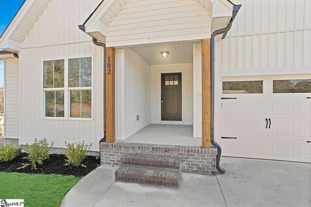 102 Millbrook Circle, Taylors, SC 29687