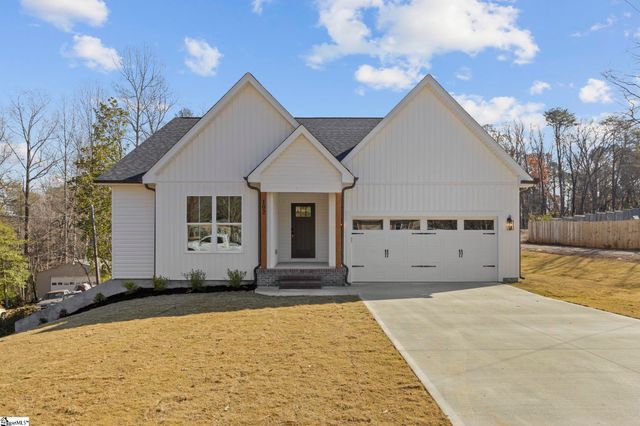 102 Millbrook Circle, Taylors, SC 29687