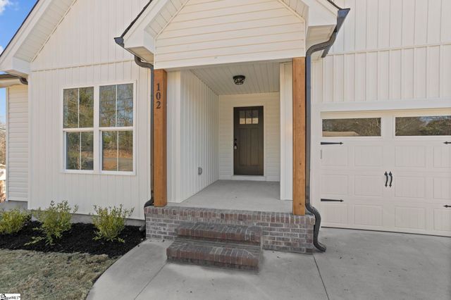 102 Millbrook Circle, Taylors, SC 29687