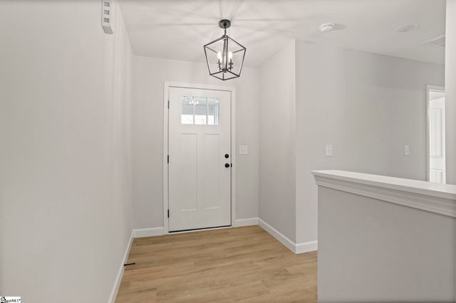 102 Millbrook Circle, Taylors, SC 29687