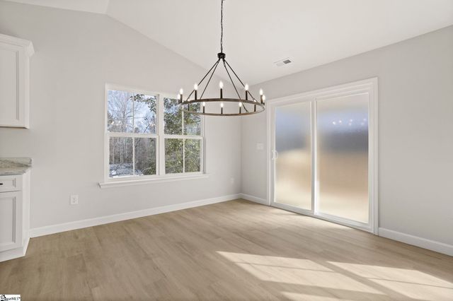 102 Millbrook Circle, Taylors, SC 29687